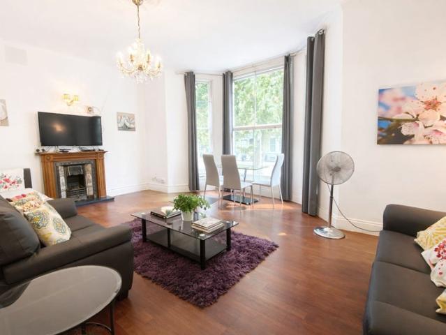 Apartment for rent in Earl's Court, Greater London
