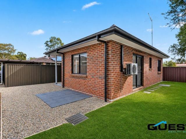 Granny Flat for rent in Marayong, Sydney