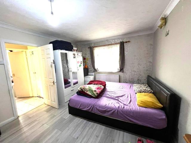 Apartment for rent in Chadwell Heath, Greater London
