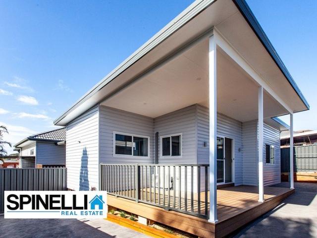 Villa for rent in Wollongong West, New South Wales