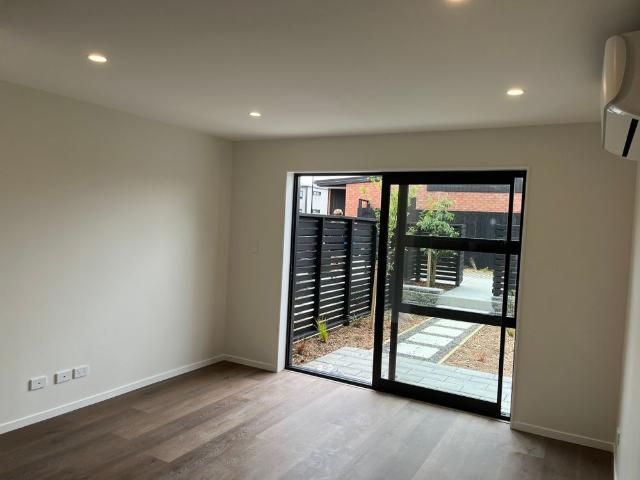 House for rent in Oratia