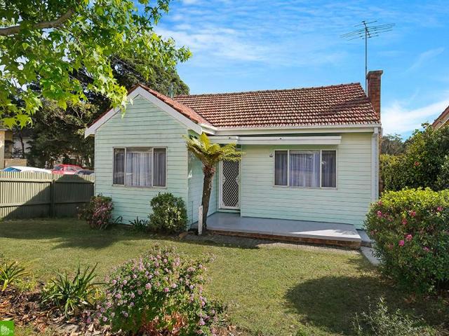 House for rent in Wollongong West, New South Wales