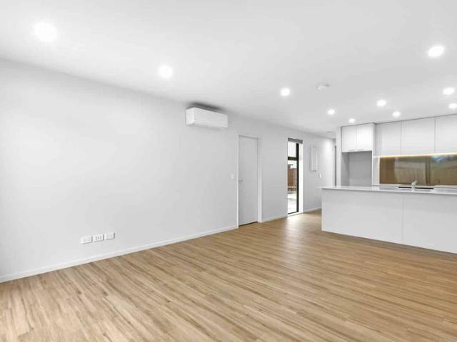 House for rent in Chaslands, Canterbury