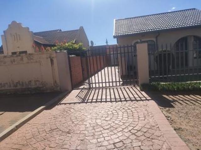 House for sale in Vosloorus, Gauteng