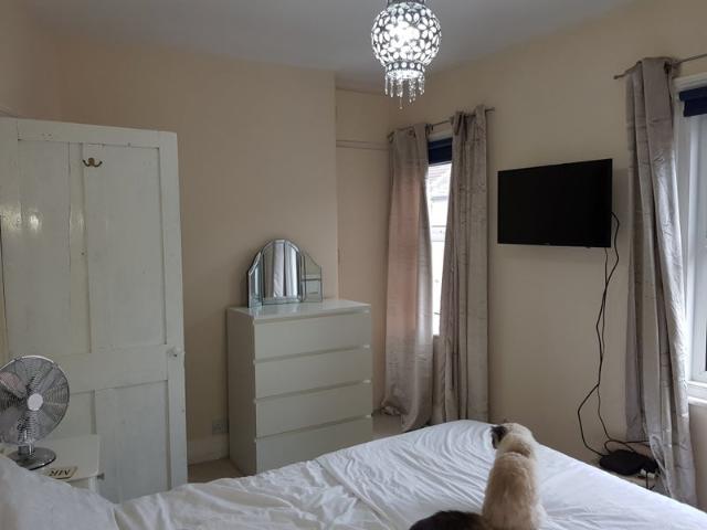 House for rent in Roselands, Eastbourne