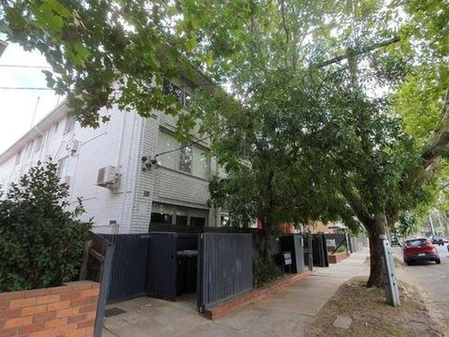 Apartment for rent in Elwood, Melbourne