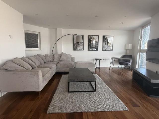 House for rent in Mill Hill, Greater London