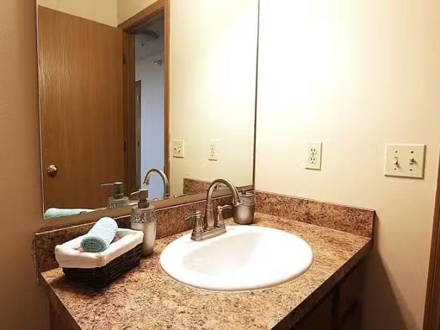 Condo for sale in Lincoln