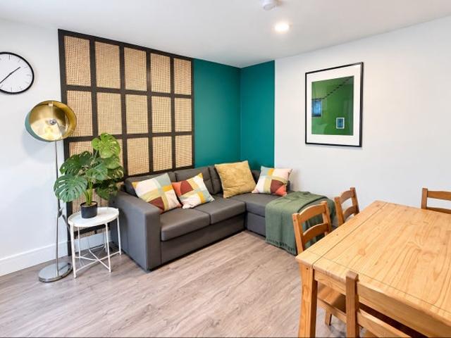 Apartment for rent in Maitland Park, Greater London