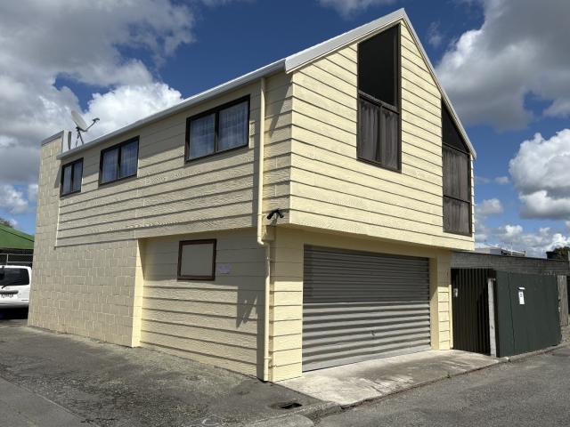Apartment for rent in Chaslands, Canterbury