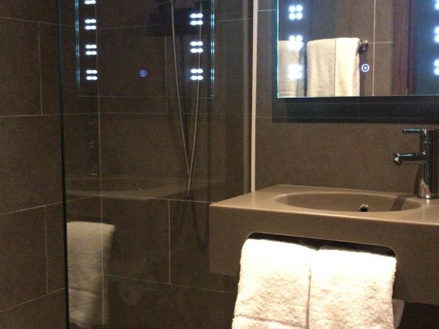 Apartment for rent in Newport, Victoria