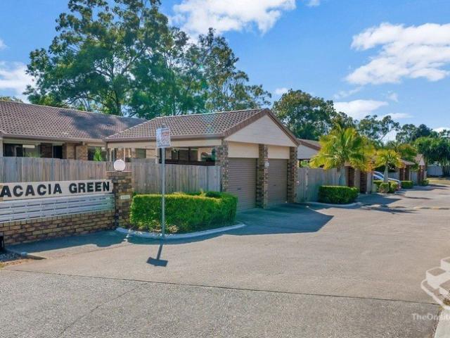 Townhouse for rent in Toombul, Queensland
