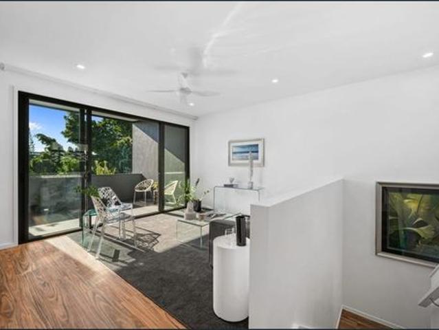 Townhouse for rent in Kings Creek, Queensland