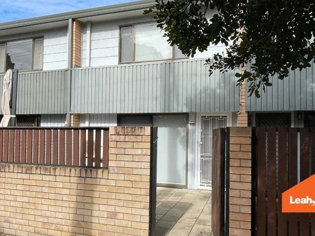 Townhouse for rent in Ambergate, New South Wales