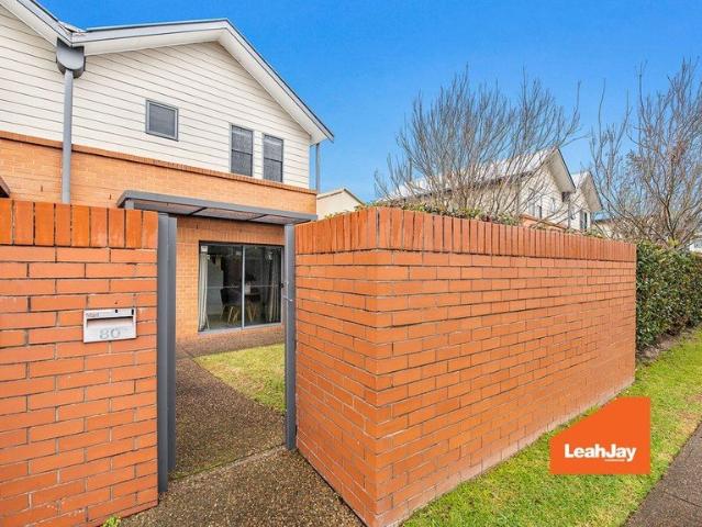 Townhouse for rent in Newcastle, Newcastle-Maitland