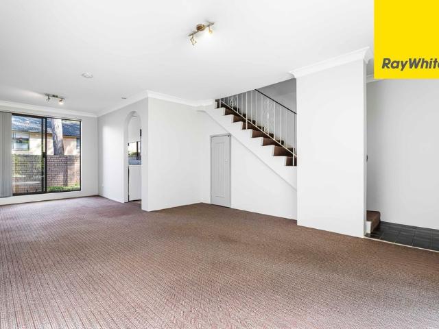 Townhouse for rent in Sydney, New South Wales