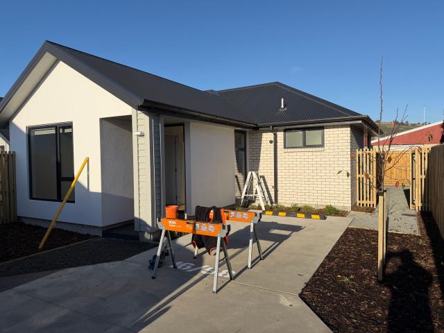 House for rent in Chaslands, Canterbury