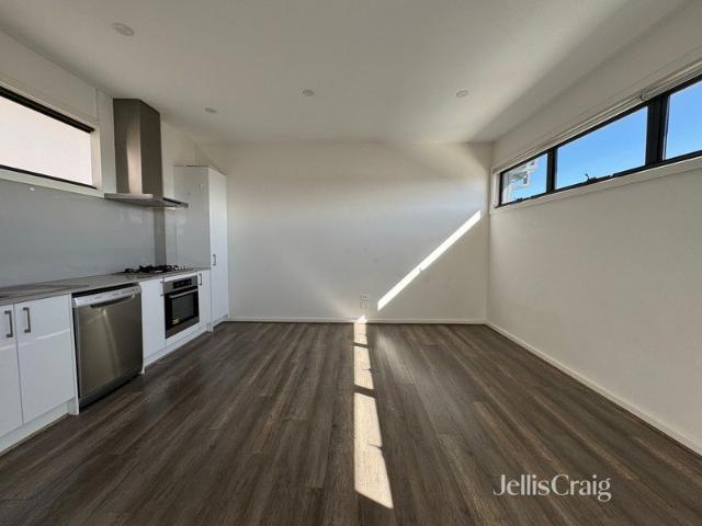 Townhouse for rent in Brunswick West, Melbourne