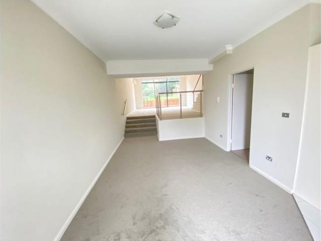 Townhouse for rent in Sydney, New South Wales