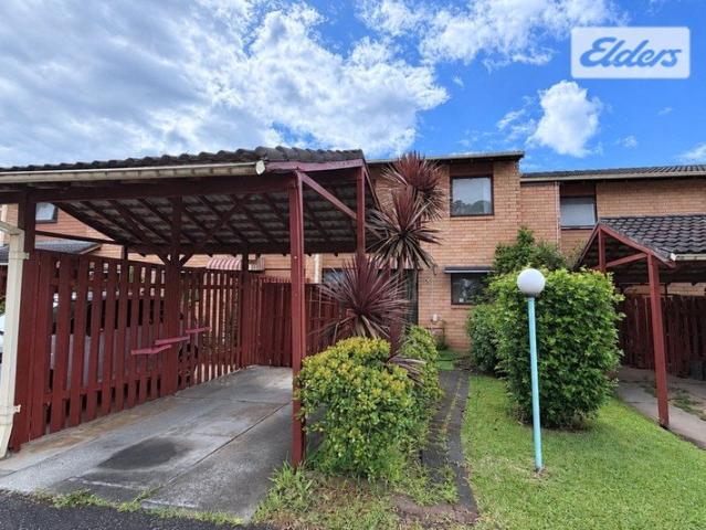 Townhouse for rent in Greenacre, Sydney
