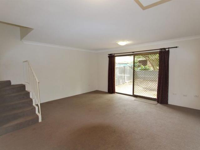 Townhouse for rent in Sydney, New South Wales