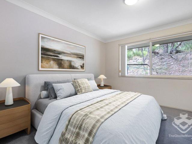 Townhouse for rent in Currumbin Waters, Gold Coast City