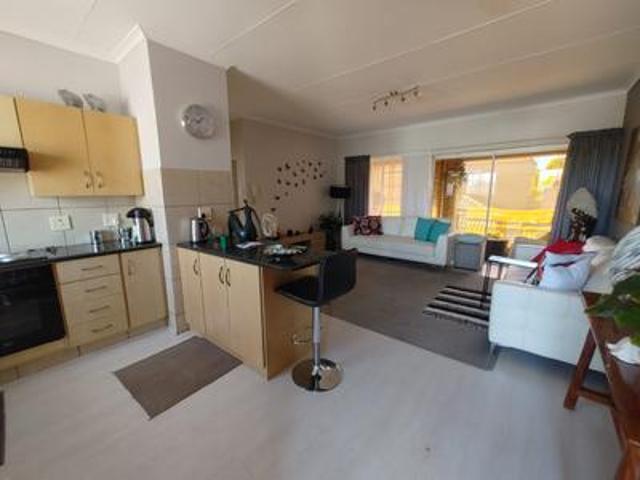 Townhouse for rent in Ekurhuleni, Gauteng