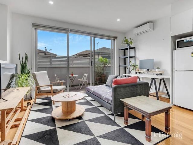 Townhouse for rent in Camerons Creek, Victoria