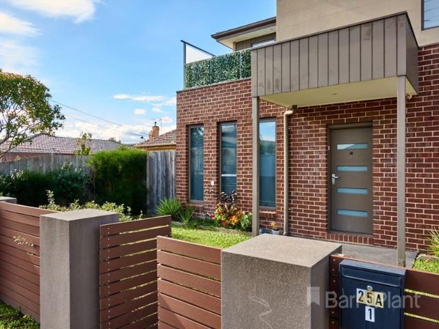 Townhouse for rent in Camerons Creek, Victoria