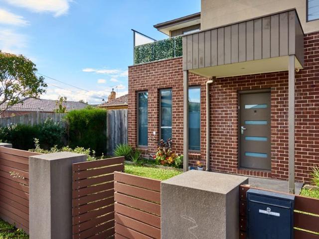 Townhouse for rent in Camerons Creek, Victoria