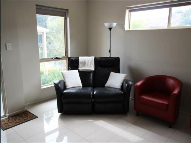 Townhouse for rent in Horseshoe Creek, South Australia