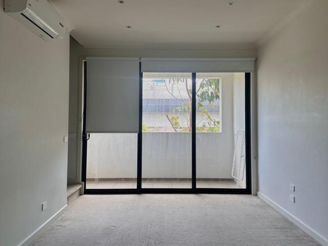 Townhouse for rent in Camerons Creek, Victoria