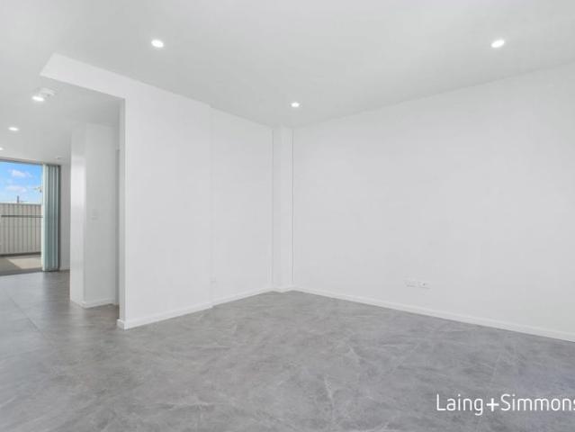 Townhouse for rent in Regents Park, Sydney