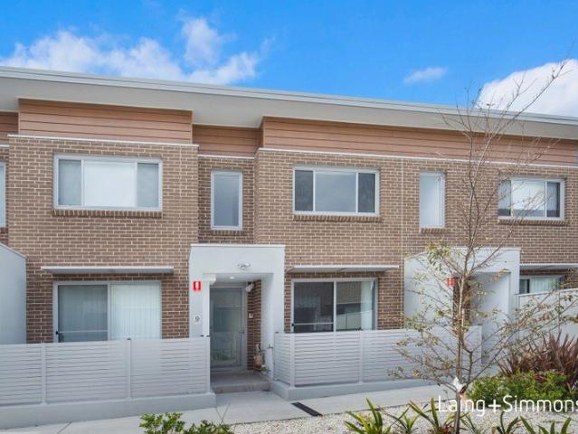 Townhouse for rent in Regents Park, Sydney