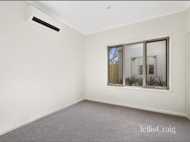 Townhouse for rent in Newport, Melbourne