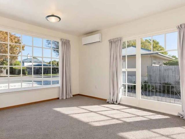 Townhouse for rent in Burnside, Christchurch