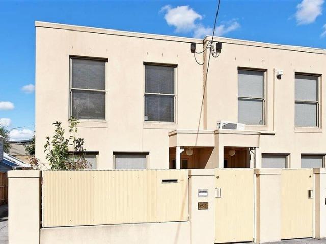 Townhouse for rent in Camerons Creek, Victoria