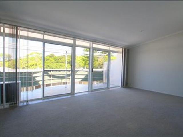Townhouse for rent in Sawtell, New South Wales