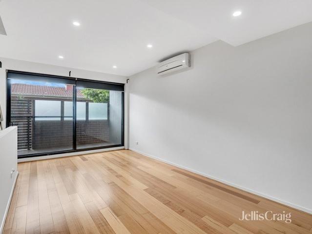 Townhouse for rent in Brunswick East, Melbourne