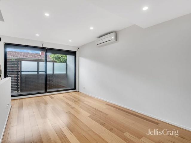 Townhouse for rent in Brunswick East, Melbourne