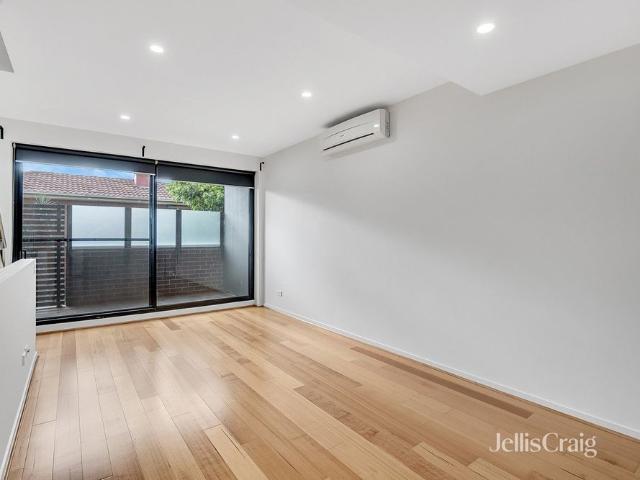 Townhouse for rent in Brunswick East, Melbourne