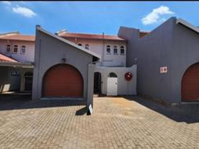 Townhouse for sale in Ekurhuleni, Gauteng