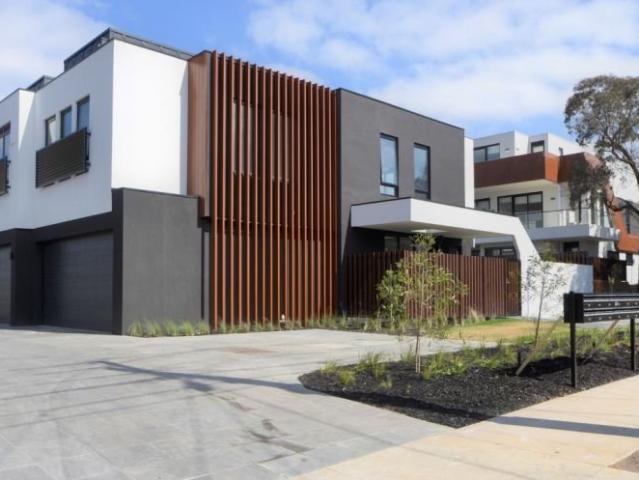 Townhouse for rent in Clayton, Melbourne