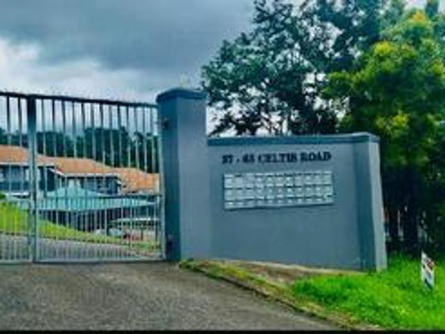 Townhouse for rent in Pinetown, eThekwini Metropolitan Municipality