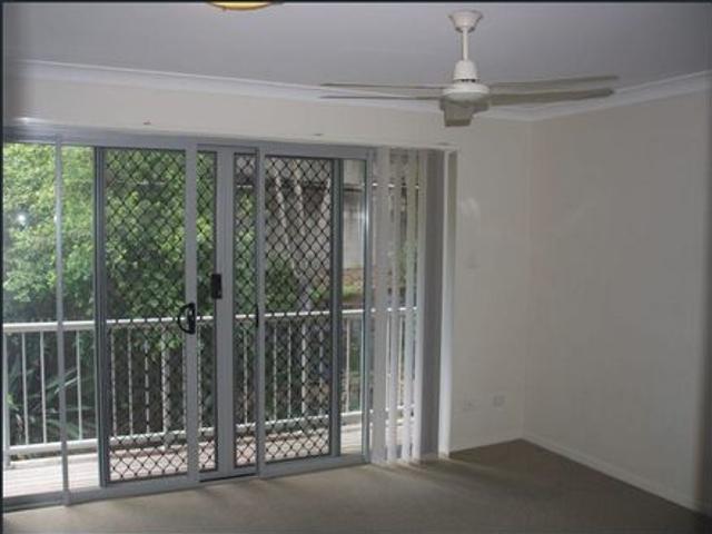 Townhouse for rent in Kings Creek, Queensland
