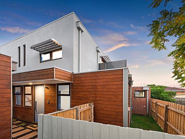 Townhouse for rent in Camerons Creek, Victoria