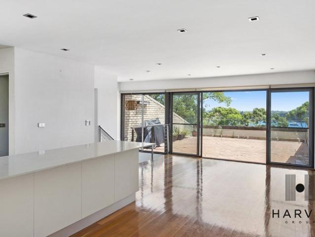 Townhouse for rent in Sydney, New South Wales