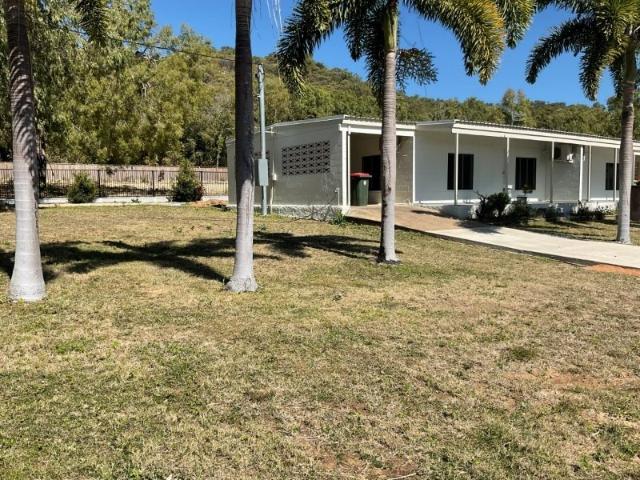 Duplex for rent in Horseshoe Bay, Townsville City