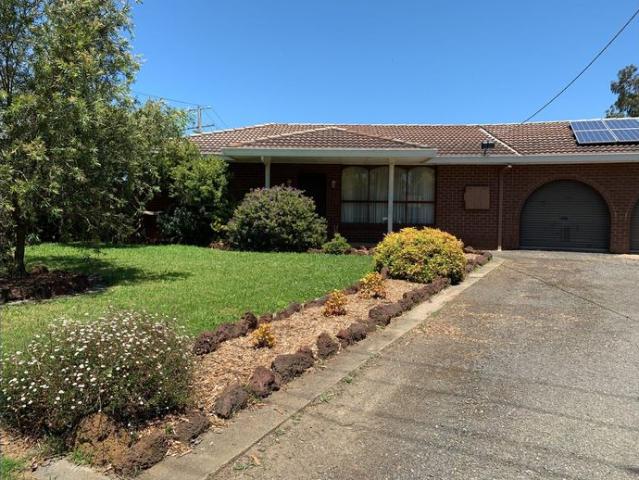 Apartment for rent in Yinnar, Victoria