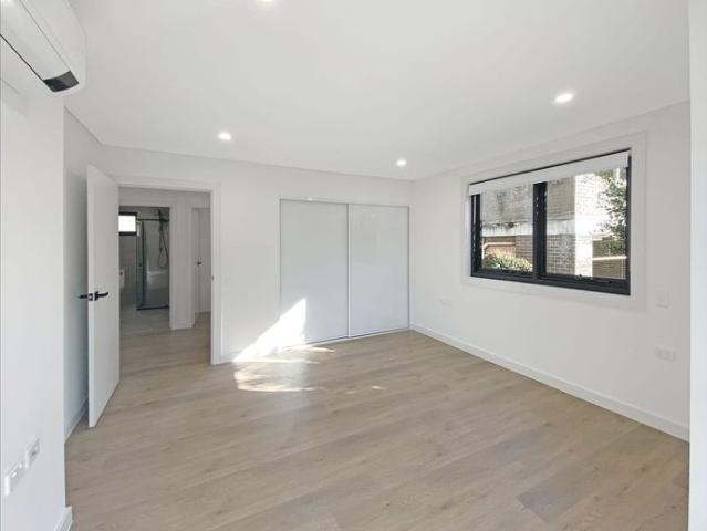 Townhouse for rent in Sydney, New South Wales
